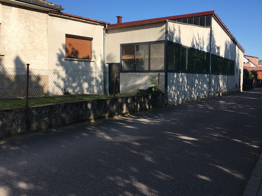Découvrez notre expertise en métallerie à Strasbourg et Avolsheim. Services de qualité pour pose de garage